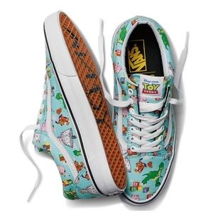 Women’s 10- Men’s 8.5